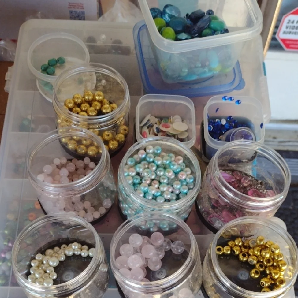 Assorted Beads Collection - Picture 1 of 3